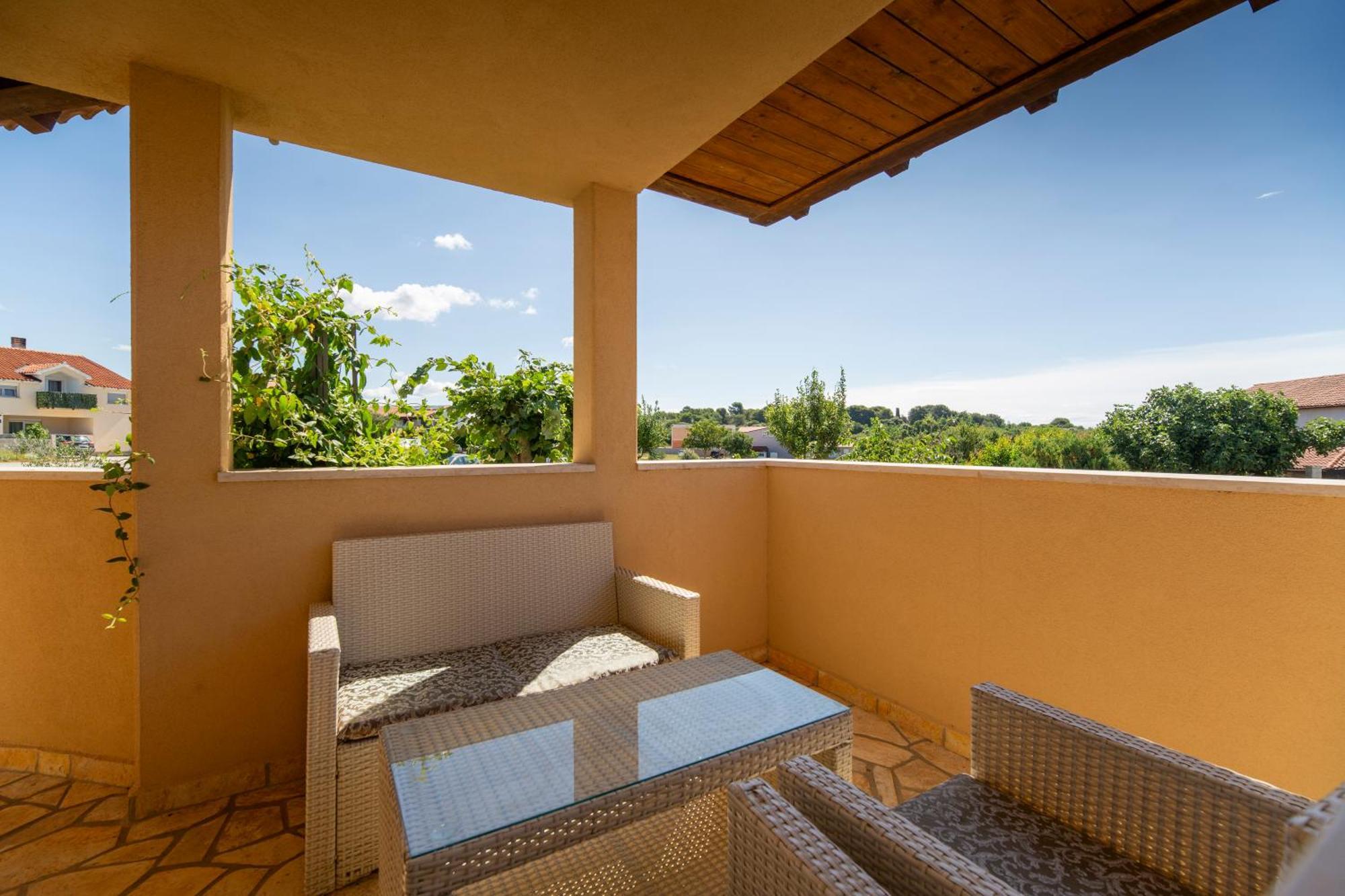 Apartma Viki Stinjan *